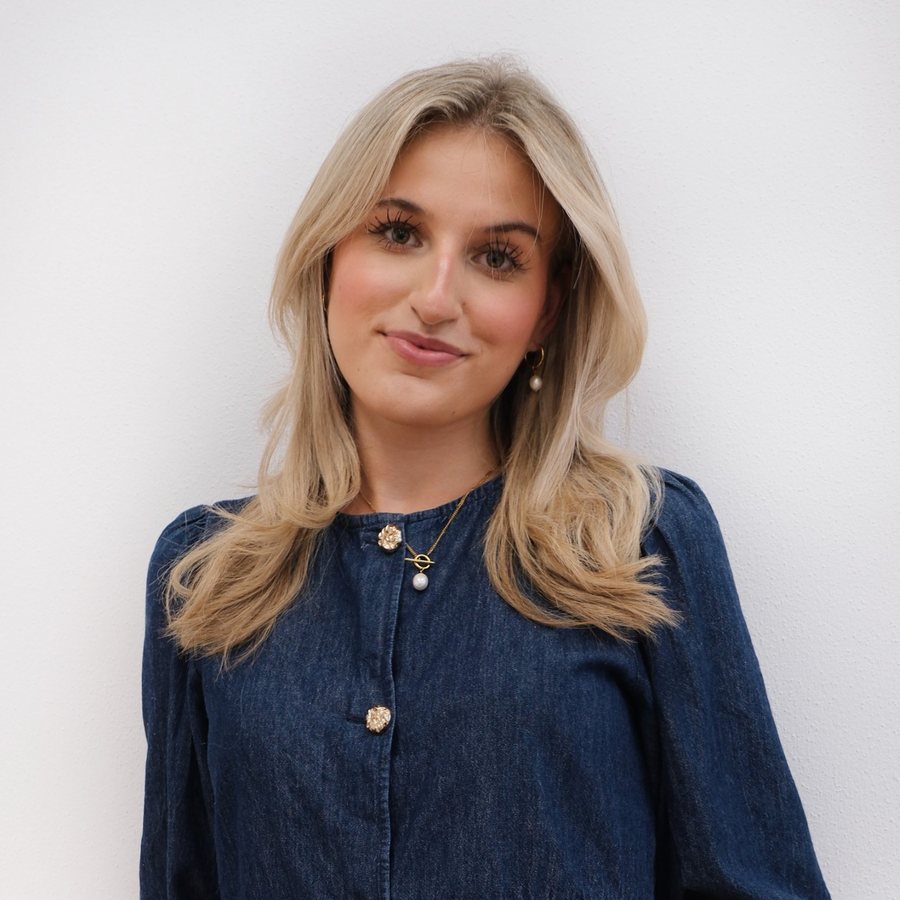 Emily Lua, Lehrkraft